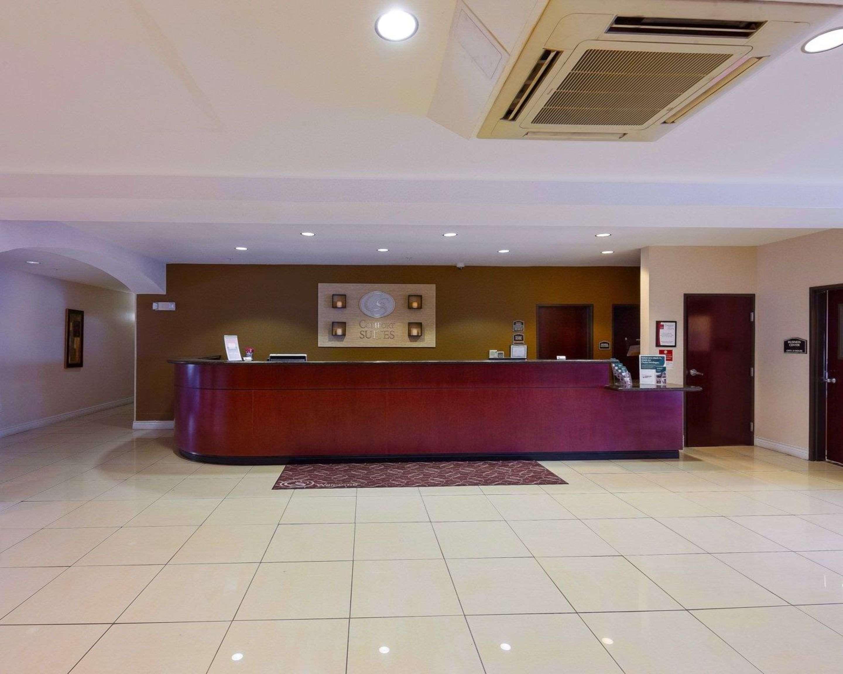 Comfort Suites University Абилин Экстерьер фото