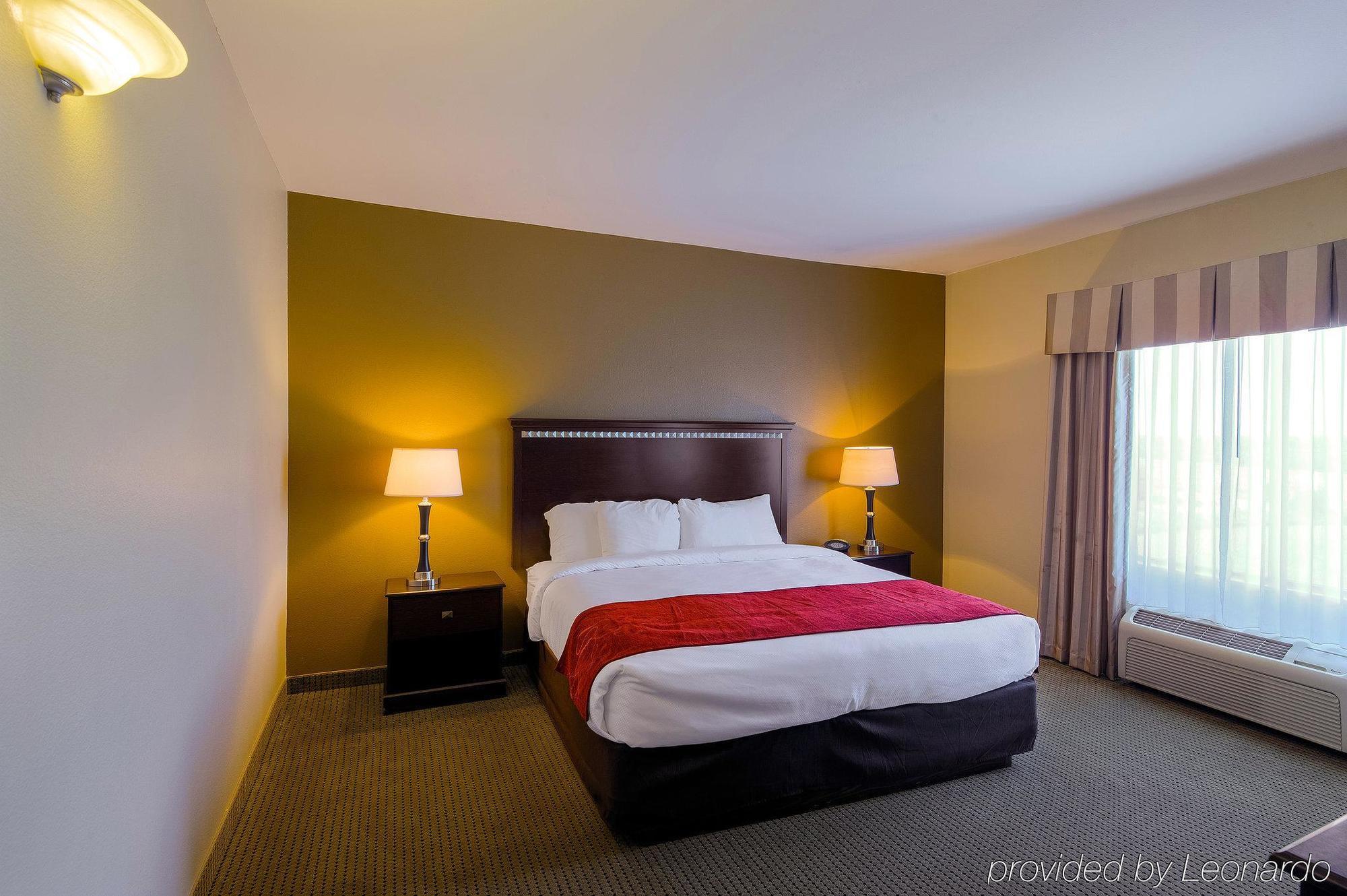 Comfort Suites University Абилин Экстерьер фото